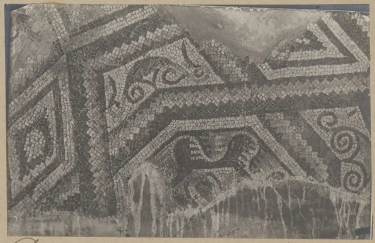 Foto de Cinco mosaicos gallo-romano - POP Plateforme Ouverte du Patrimoine / Base Mérimée - © Ministère de la Culture (France), Médiathèque du patrimoine et de la photographie, diffusion GrandPalaisRmn Photo