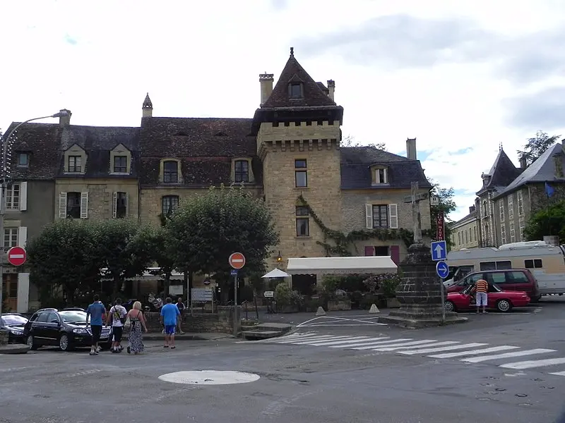 Foto de Edificio - Patrick Nouhailler - © Creative Commons (https://creativecommons.org/licenses/by-sa/4.0/deed.fr)