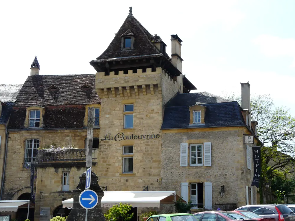 Foto de Edificio - Sous licence Creative Commons (https://creativecommons.org/licenses/by-sa/4.0/deed.fr) - Par Père Igor - © Creative Commons (https://creativecommons.org/licenses/by-sa/4.0/deed.fr)