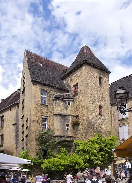 Foto de Edificio - Jebulon - © Creative Commons (https://creativecommons.org/licenses/by-sa/4.0/deed.fr)