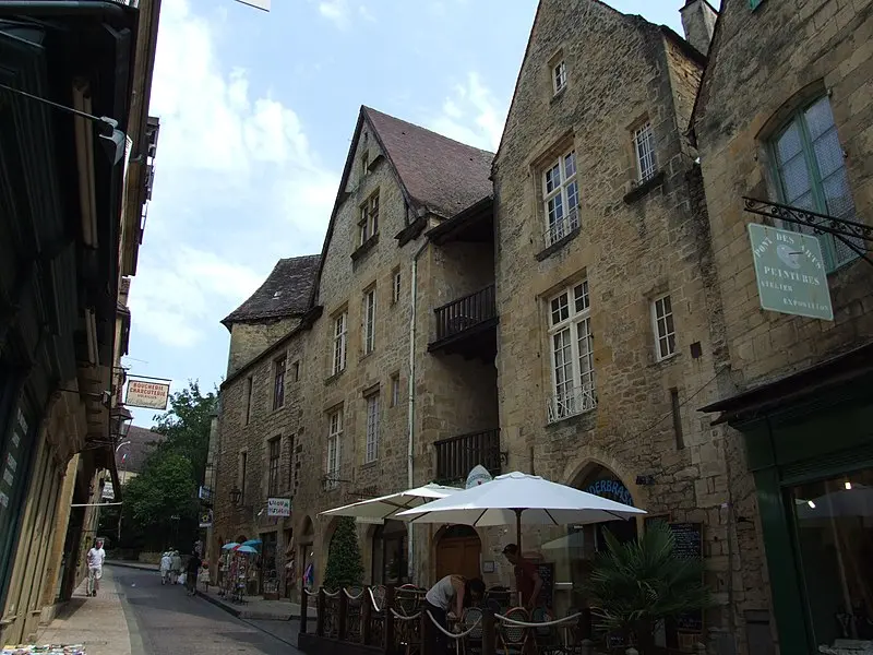 Foto de Edificio - Christophe.Finot - © Creative Commons (https://creativecommons.org/licenses/by-sa/4.0/deed.fr)