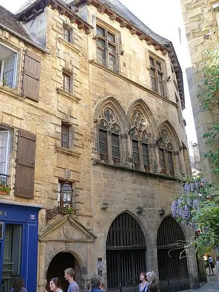 Foto de Casa conocida como cónsules, o Hôtel de Plamon, o Hôtel de Tapinois de Concrete - MOSSOT - © Creative Commons (https://creativecommons.org/licenses/by-sa/4.0/deed.fr)