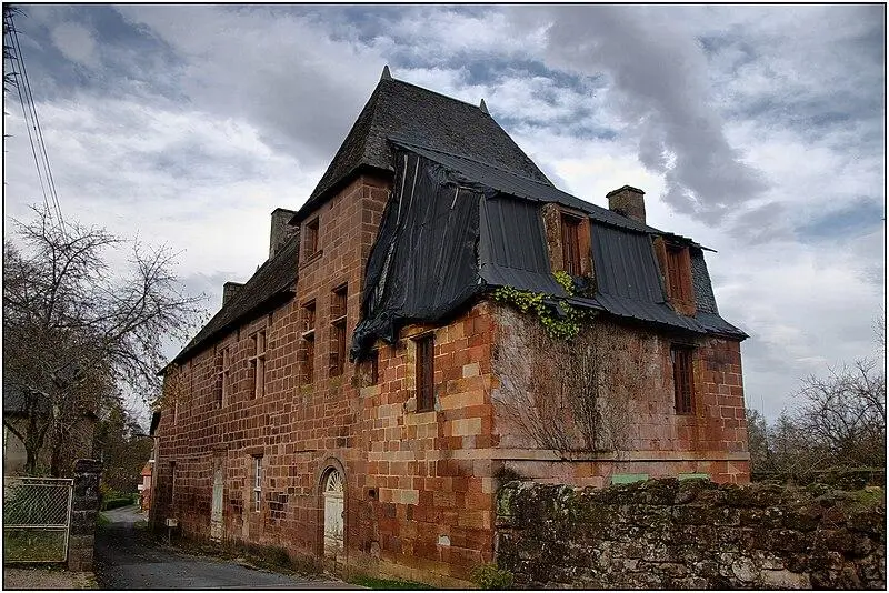 Foto von Salviat -Haus - Michel Chanaud - © Creative Commons (https://creativecommons.org/licenses/by-sa/4.0/deed.fr)