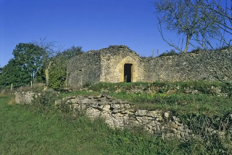 Foto de Cabaña de piedra seca - Dominique Robert REPERANT - © Creative Commons (https://creativecommons.org/licenses/by-sa/4.0/deed.fr)