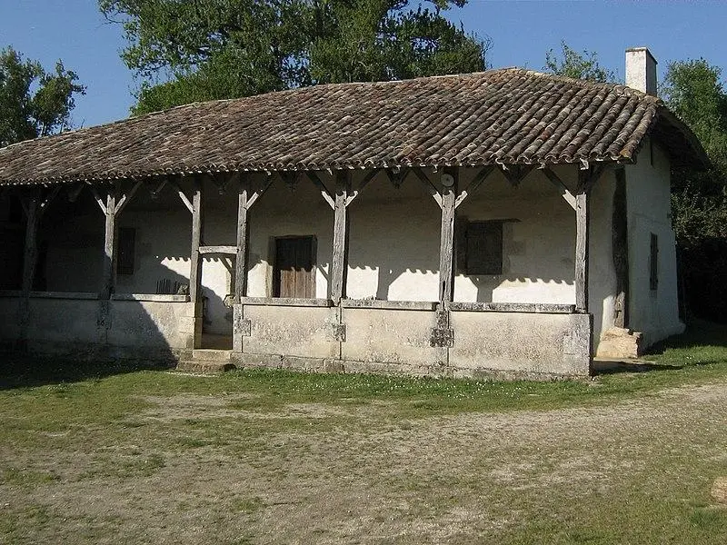 Foto de Domaine de parot - Jmp48 - © Creative Commons (https://creativecommons.org/licenses/by-sa/4.0/deed.fr)