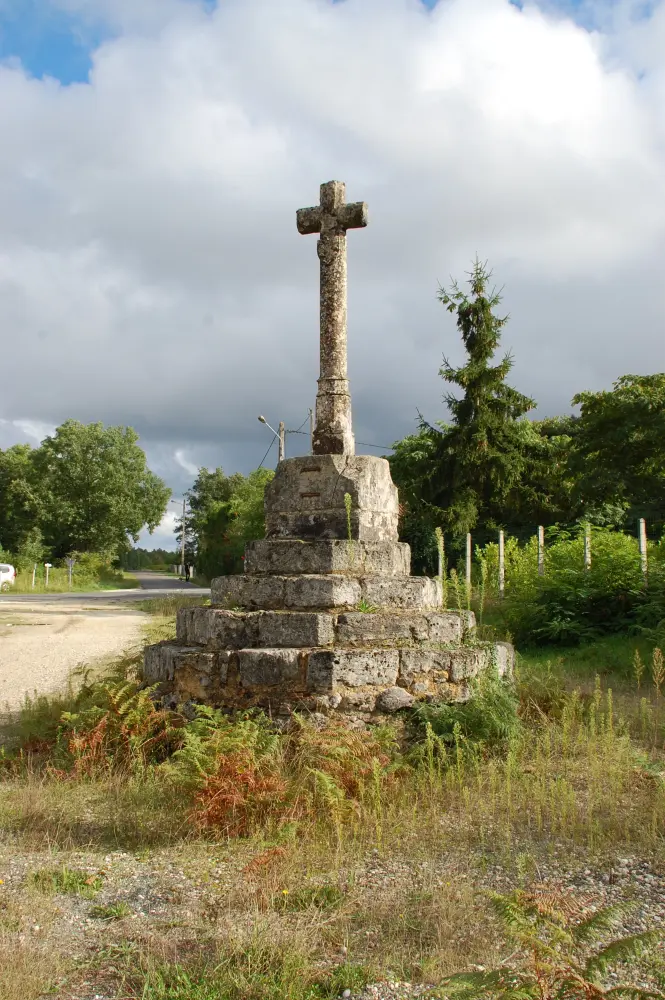 Foto de Croix de Villeranqu - Sous licence Creative Commons (https://creativecommons.org/licenses/by-sa/4.0/deed.fr) - Par PA - © Creative Commons (https://creativecommons.org/licenses/by-sa/4.0/deed.fr)