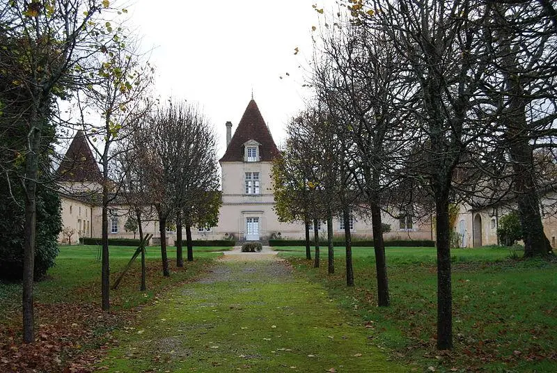 Foto de Château de Lyde y su capilla - William Ellison - © Creative Commons (https://creativecommons.org/licenses/by-sa/4.0/deed.fr)