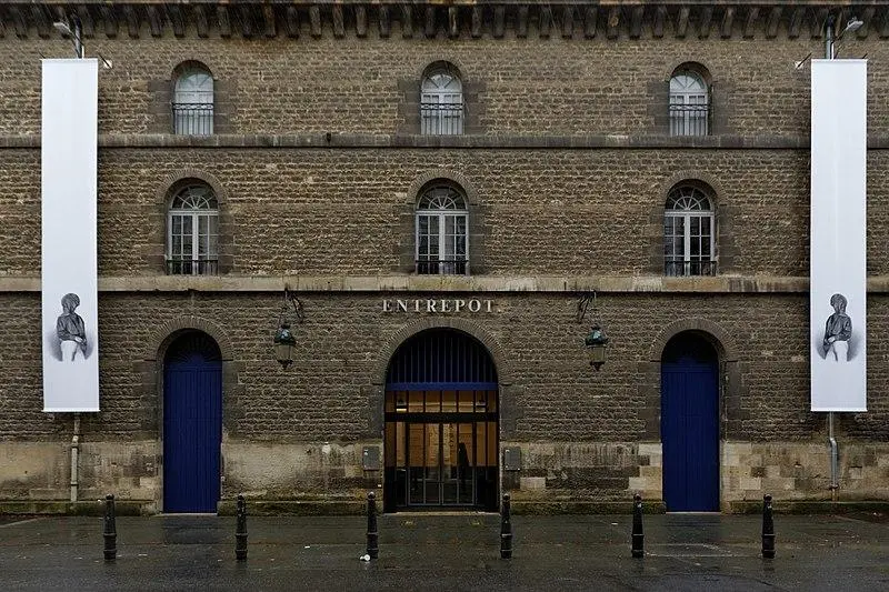 Foto de Ex almacén, dice Lainé Warehouse - Pierre-Yves Beaudouin - © Creative Commons (https://creativecommons.org/licenses/by-sa/4.0/deed.fr)