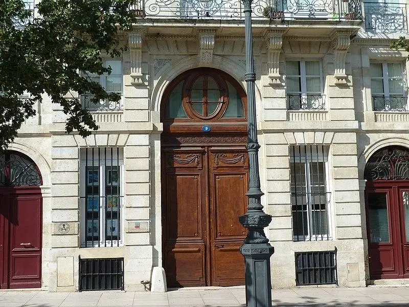 Foto von Baour Hotel - Jacklyn Wilkinson - © Creative Commons (https://creativecommons.org/licenses/by-sa/4.0/deed.fr)