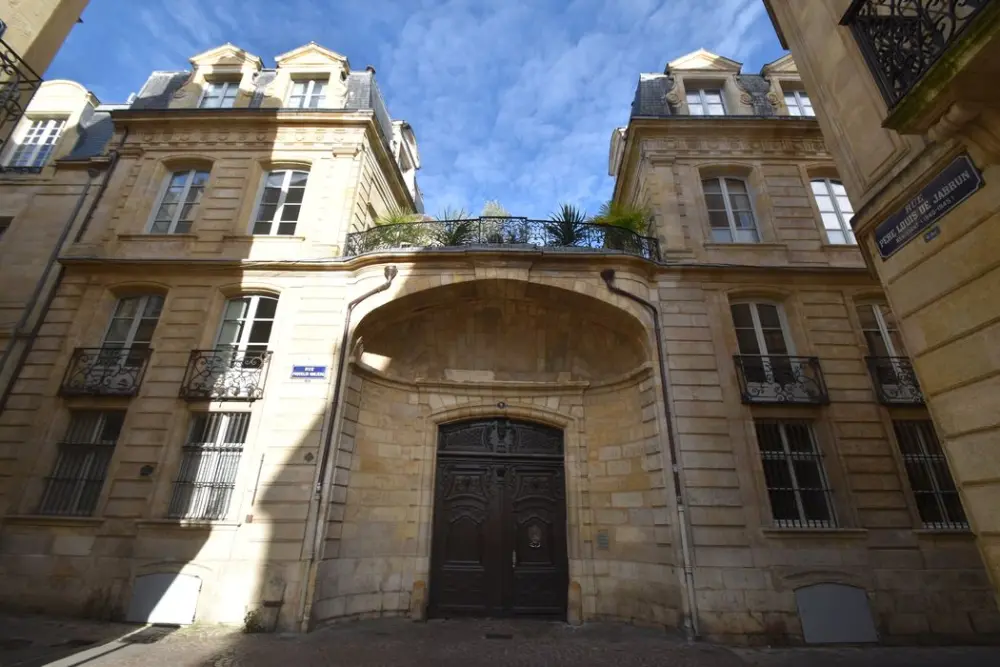 Foto de Ex hotel Pichon-Longueville - POP Plateforme Ouverte du Patrimoine / Base Mérimée - © Ministère de la Culture (France), Médiathèque du patrimoine et de la photographie, diffusion GrandPalaisRmn Photo