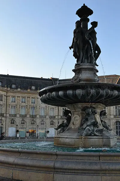 Foto de Edificio - JuliaCasado - © Creative Commons (https://creativecommons.org/licenses/by-sa/4.0/deed.fr)