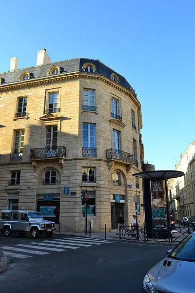 Foto de Edificio - JuliaCasado - © Creative Commons (https://creativecommons.org/licenses/by-sa/4.0/deed.fr)