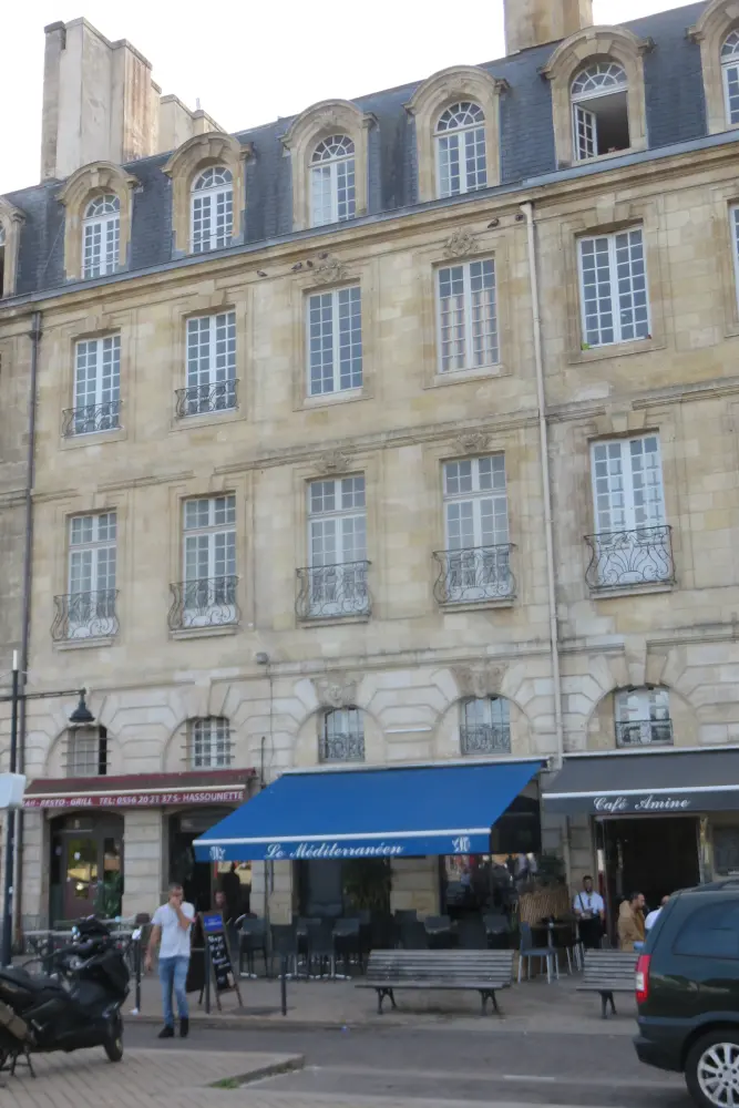 Foto de Edificio - Sous licence Creative Commons (https://creativecommons.org/licenses/by-sa/4.0/deed.fr) - Par JohnNewton8 - © Creative Commons (https://creativecommons.org/licenses/by-sa/4.0/deed.fr)