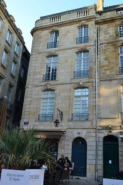 Foto de Edificio - JuliaCasado - © Creative Commons (https://creativecommons.org/licenses/by-sa/4.0/deed.fr)