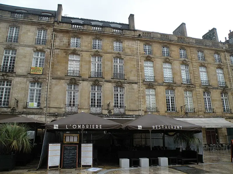 Foto de Edificio - Pymouss - © Creative Commons (https://creativecommons.org/licenses/by-sa/4.0/deed.fr)