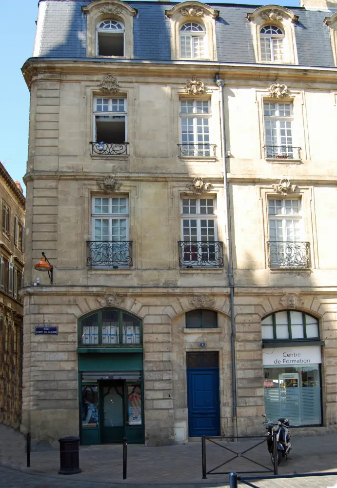 Foto de Edificio - Sous licence Creative Commons (https://creativecommons.org/licenses/by-sa/4.0/deed.fr) - Par William Ellison - © Creative Commons (https://creativecommons.org/licenses/by-sa/4.0/deed.fr)