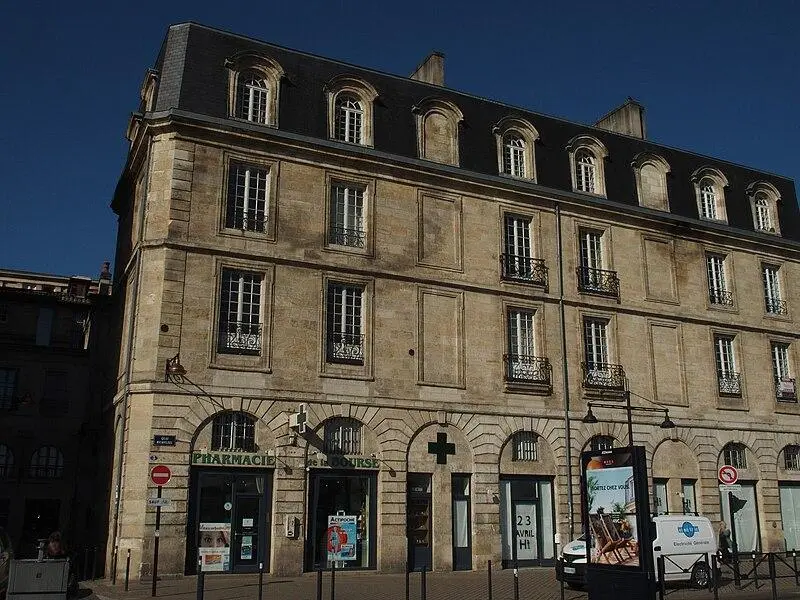 Foto de Edificio - Davitof - © Creative Commons (https://creativecommons.org/licenses/by-sa/4.0/deed.fr)