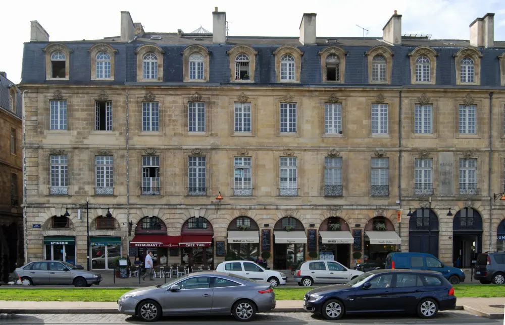 Foto von Gebäude - Sous licence Creative Commons (https://creativecommons.org/licenses/by-sa/4.0/deed.fr) - Par William Ellison - © Creative Commons (https://creativecommons.org/licenses/by-sa/4.0/deed.fr)