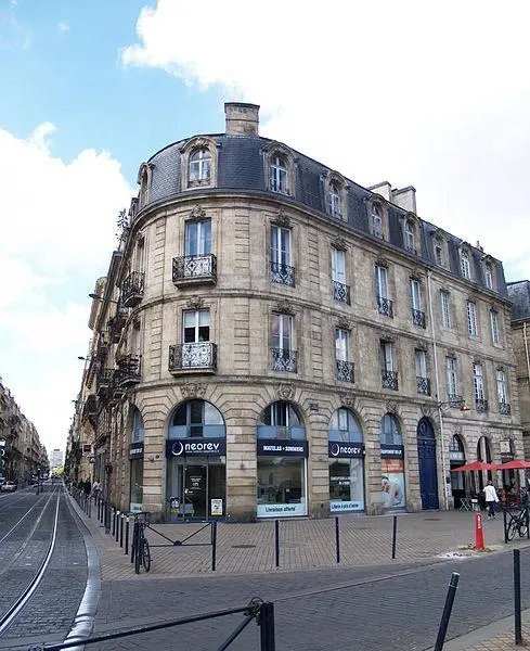 Foto von Gebäude - Fran Roy - © Creative Commons (https://creativecommons.org/licenses/by-sa/4.0/deed.fr)