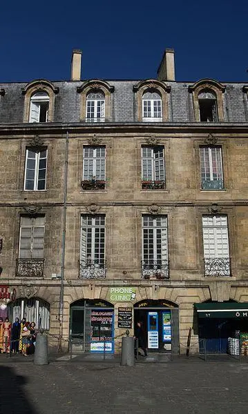 Foto de Edificio - Fran Roy - © Creative Commons (https://creativecommons.org/licenses/by-sa/4.0/deed.fr)