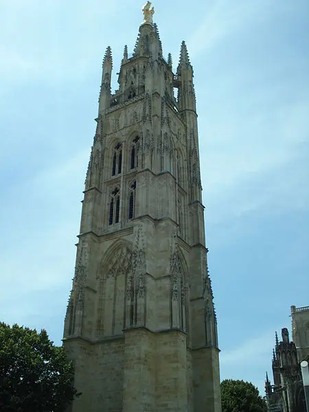 Foto de Pey-Berland Tour - Blaue Max - © Creative Commons (https://creativecommons.org/licenses/by-sa/4.0/deed.fr)