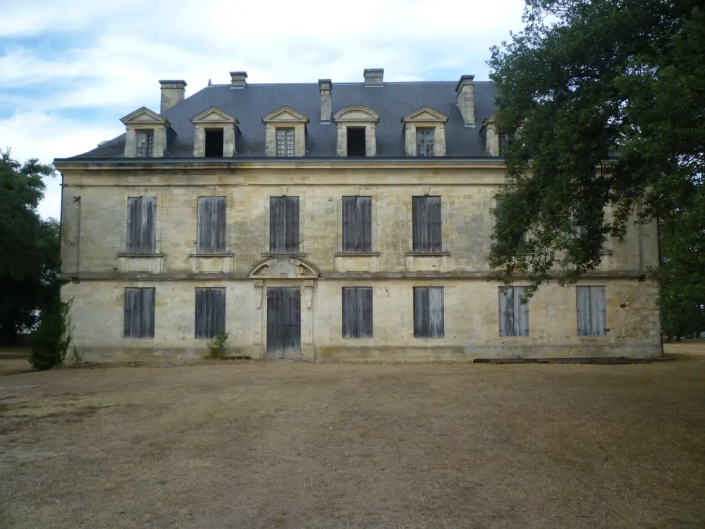 Foto de Castillo de Saige - Sous licence Creative Commons (https://creativecommons.org/licenses/by-sa/4.0/deed.fr) - Par Icefinger - © Creative Commons (https://creativecommons.org/licenses/by-sa/4.0/deed.fr)
