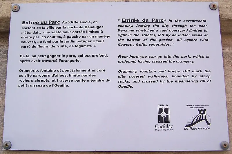 Foto de Vieja puerta del huerto de los duques de Epernon. - Henry Salomé - © Creative Commons (https://creativecommons.org/licenses/by-sa/4.0/deed.fr)