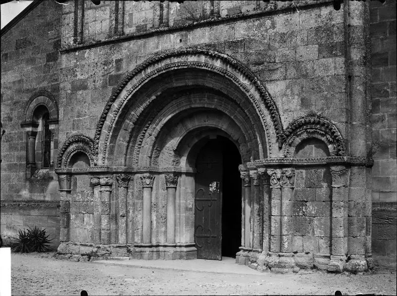 Foto de Iglesia de Saint-Martin - POP Plateforme Ouverte du Patrimoine / Base Mérimée - © Ministère de la Culture (France), Médiathèque du patrimoine et de la photographie, diffusion RMN-GP