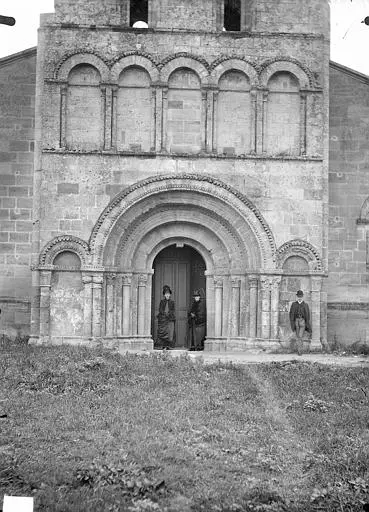 Foto de Iglesia de Saint-Martin - POP Plateforme Ouverte du Patrimoine / Base Mérimée - © Ministère de la Culture (France), Médiathèque du patrimoine et de la photographie, diffusion RMN-GP