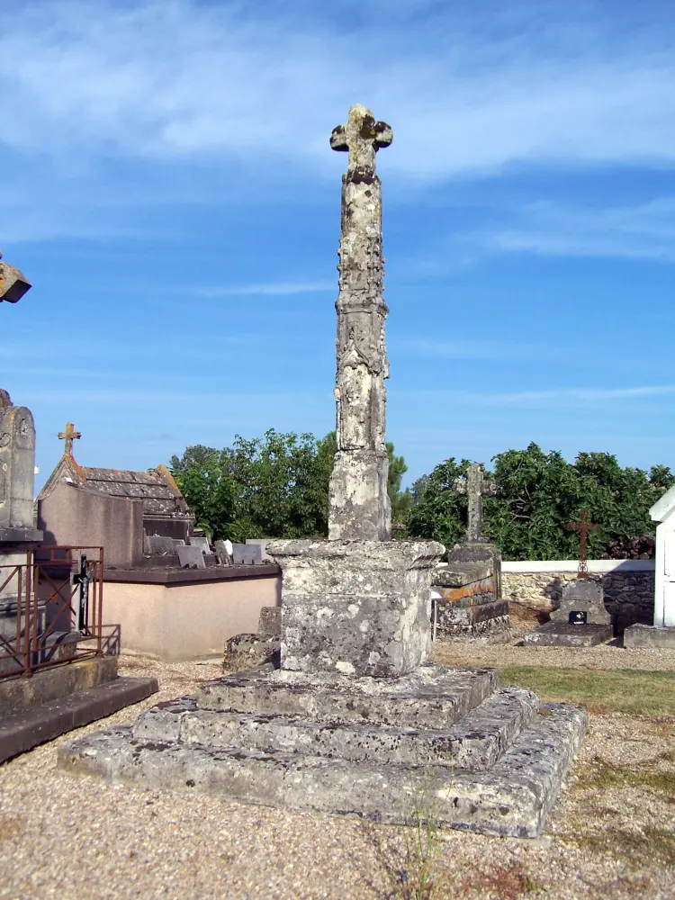 Foto de Cementery Cross, en piedra - Sous licence Creative Commons (https://creativecommons.org/licenses/by-sa/4.0/deed.fr) - Par Henrysalome - © Creative Commons (https://creativecommons.org/licenses/by-sa/4.0/deed.fr)