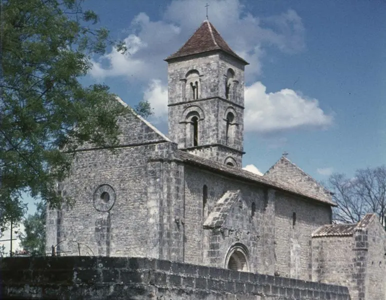 Foto de Iglesia de Saint-Georges de montaña - POP Plateforme Ouverte du Patrimoine / Base Mérimée - © Ministère de la Culture (France), Médiathèque du patrimoine et de la photographie, diffusion GrandPalaisRmn Photo