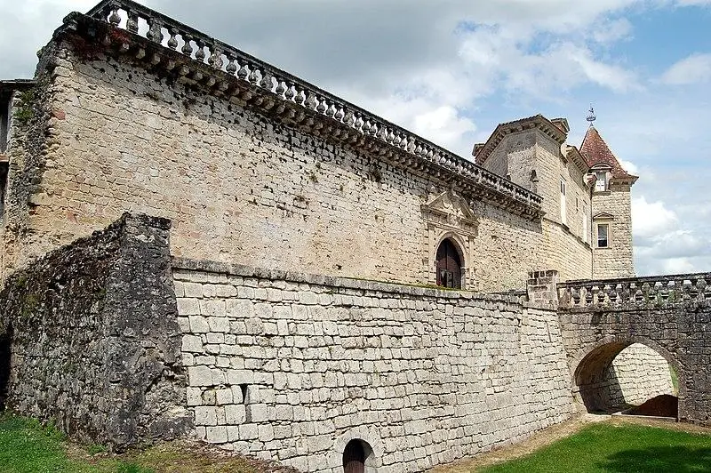 Foto de Castillo de cazeneuve - Pline - © Creative Commons (https://creativecommons.org/licenses/by-sa/4.0/deed.fr)