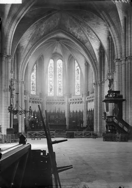 Foto de Iglesia de Saint-Pierre - POP Plateforme Ouverte du Patrimoine / Base Mérimée - © Ministère de la Culture (France), Médiathèque du patrimoine et de la photographie, diffusion RMN-GP