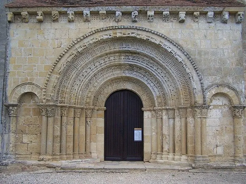 Foto von Prieurale Saint-Martin-Kirche - Henry SALOMÉ - © Creative Commons (https://creativecommons.org/licenses/by-sa/4.0/deed.fr)