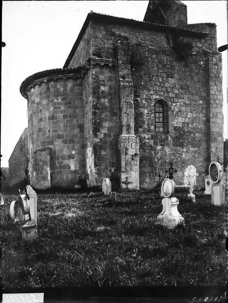 Foto von Kirche von Saint-Léger de Vignague - POP Plateforme Ouverte du Patrimoine / Base Mérimée - © Ministère de la Culture (France), Médiathèque du patrimoine et de la photographie, diffusion RMN-GP