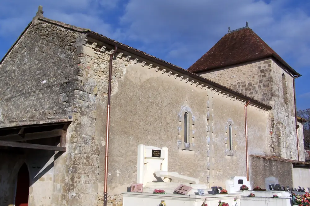 Foto von Kirche von Saint-Romain de Vignague - Sous licence Creative Commons (https://creativecommons.org/licenses/by-sa/4.0/deed.fr) - Par Henrysalome - © Creative Commons (https://creativecommons.org/licenses/by-sa/4.0/deed.fr)