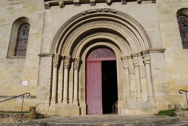 Foto de Iglesia de Saint-Romain - William Ellison - © Creative Commons (https://creativecommons.org/licenses/by-sa/4.0/deed.fr)