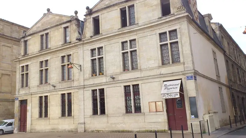 Foto von Holland House - picotche - © Creative Commons (https://creativecommons.org/licenses/by-sa/4.0/deed.fr)
