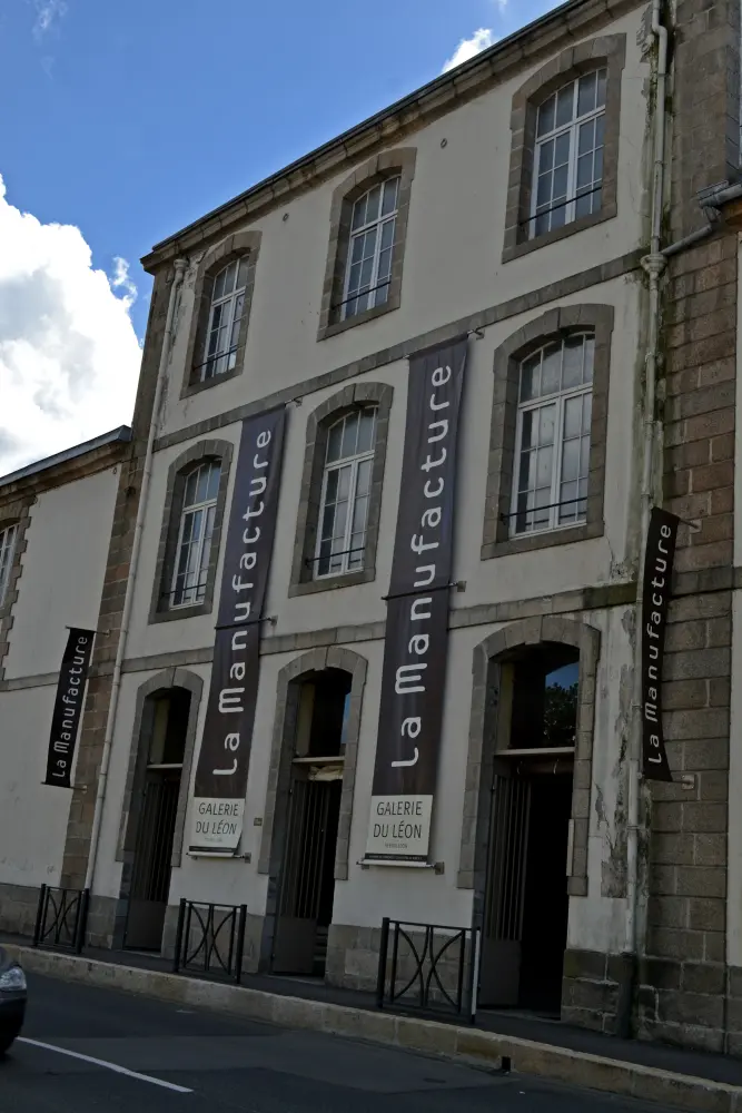 Foto de Fábrica de tabaco antiguo - Sous licence Creative Commons (https://creativecommons.org/licenses/by-sa/4.0/deed.fr) - Par Kergourlay - © Creative Commons (https://creativecommons.org/licenses/by-sa/4.0/deed.fr)