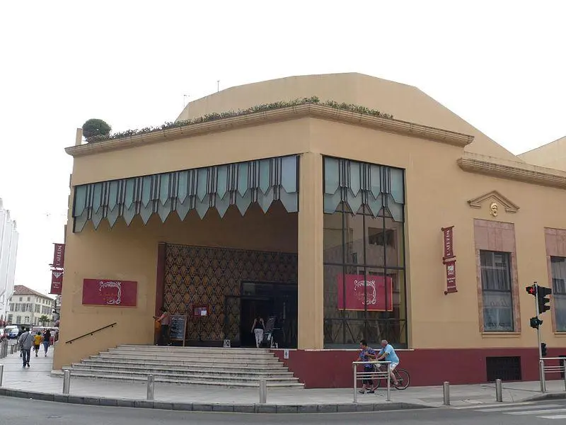Foto de Casino de atrio - Peter Potrowl - © Creative Commons (https://creativecommons.org/licenses/by-sa/4.0/deed.fr)