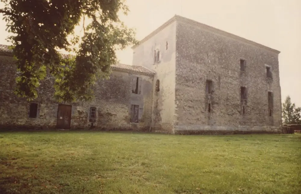 Foto de Castillo y su capilla - POP Plateforme Ouverte du Patrimoine / Base Mérimée - © Ministère de la Culture (France), Médiathèque du patrimoine et de la photographie, tous droits réservés