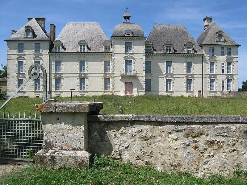 Foto von Schloss - Nadinov - © Creative Commons (https://creativecommons.org/licenses/by-sa/4.0/deed.fr)