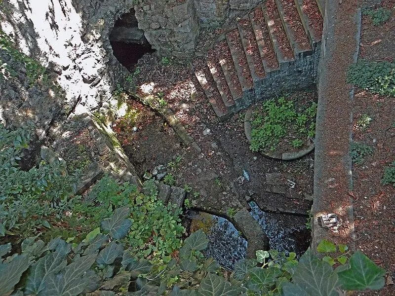 Photo de Fontaine - MOSSOT - © Creative Commons (https://creativecommons.org/licenses/by-sa/4.0/deed.fr)