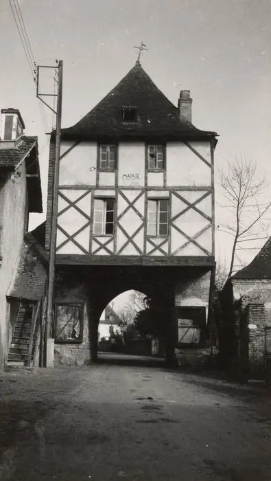 Foto von Stadttür - POP Plateforme Ouverte du Patrimoine / Base Mérimée - © Ministère de la Culture (France), Médiathèque du patrimoine et de la photographie, Tous droits réservés