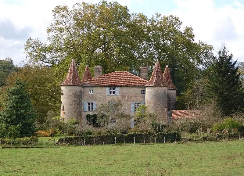 Picture of Aphat castle - Asp. - © Creative Commons (https://creativecommons.org/licenses/by-sa/4.0/deed.fr)