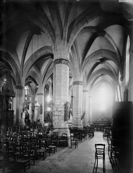 Foto von Kirche Notre-Dame-de-l'Assumption oder die Annahme einer gesegneten Jungfrau Maria - POP Plateforme Ouverte du Patrimoine / Base Mérimée - © Ministère de la Culture (France), Médiathèque du patrimoine et de la photographie, diffusion RMN-GP