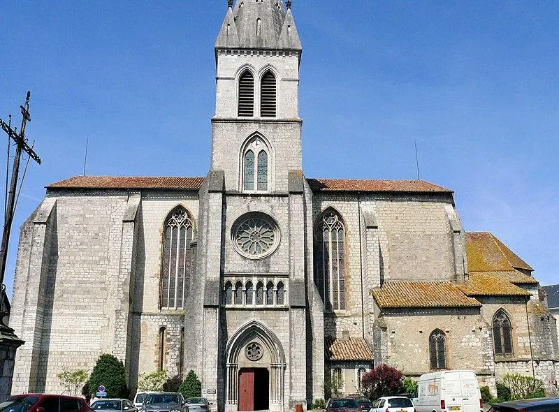 Picture of Saint-Pierre Church - MOSSOT - © Creative Commons (https://creativecommons.org/licenses/by-sa/4.0/deed.fr)