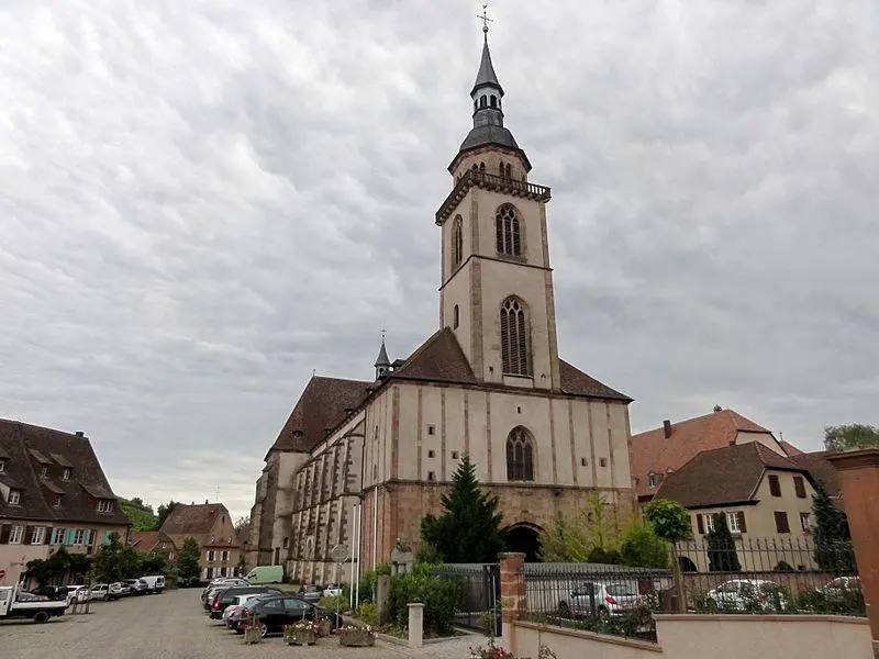 Foto von Saint-Pierre-Et-Paul-Kirche namens Sainte-Richarde - © Ralph Hammann - Wikimedia Commons - © Creative Commons (https://creativecommons.org/licenses/by-sa/4.0/deed.fr)