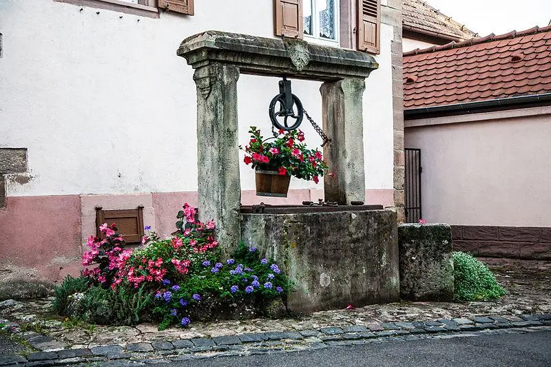 Picture of Well - Antoine-Wagner - © Creative Commons (https://creativecommons.org/licenses/by-sa/4.0/deed.fr)