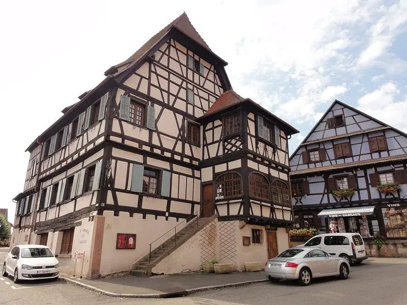 Foto von Kronen -Auberge - © Ralph Hammann - Wikimedia Commons - © Creative Commons (https://creativecommons.org/licenses/by-sa/4.0/deed.fr)